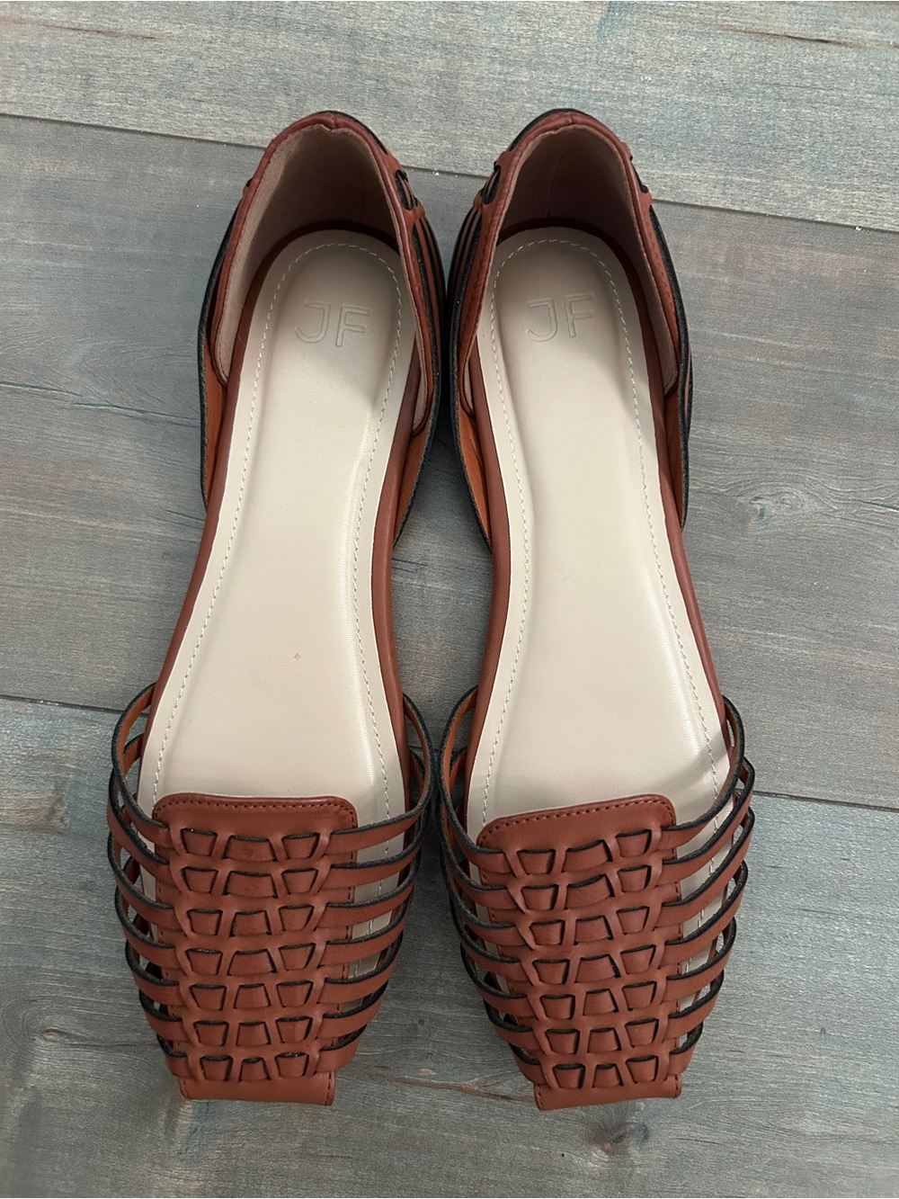 NWOT JustFab ‘Lucita’ Woven Flats